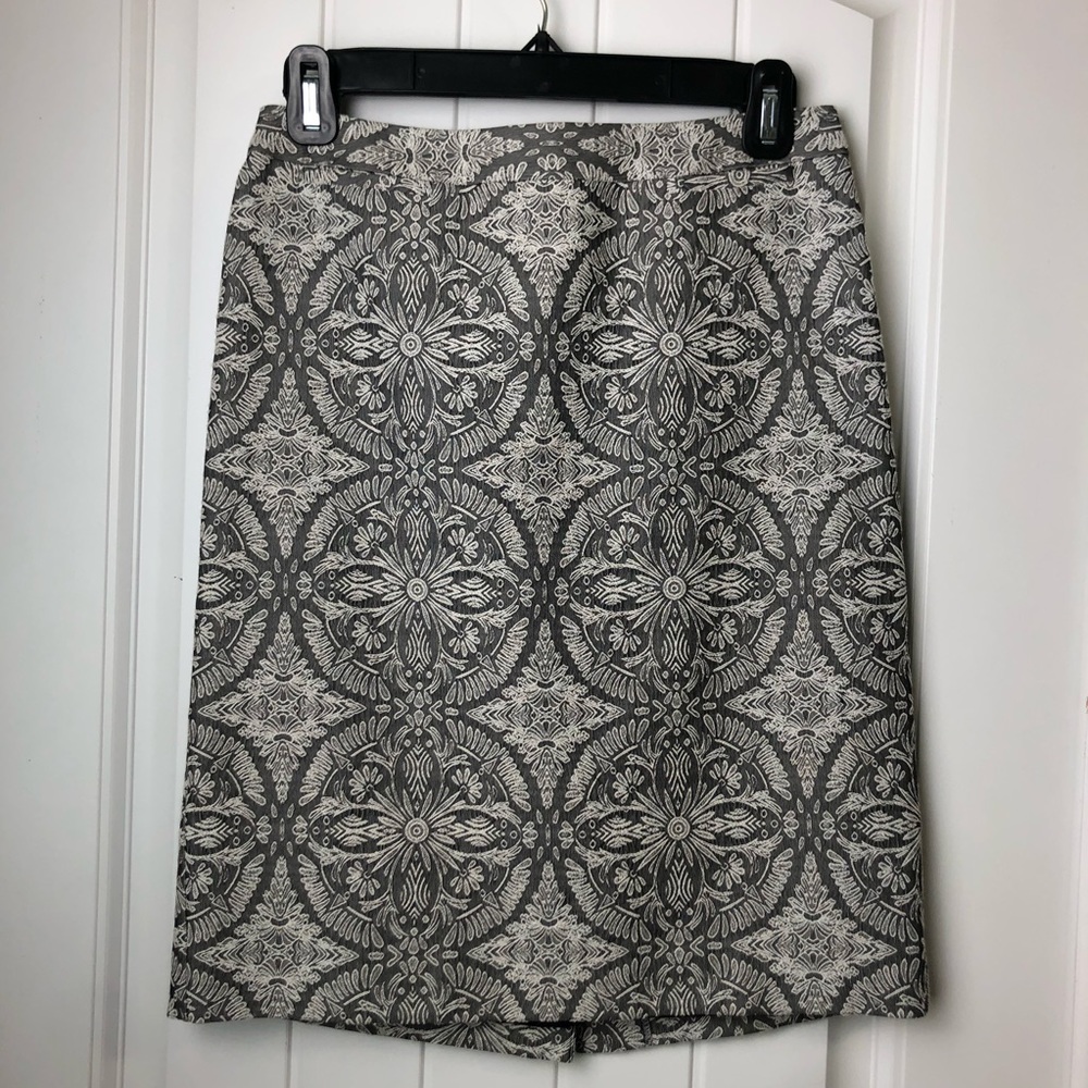 Halogen Womens sz 2 Pencil Skirt Gray